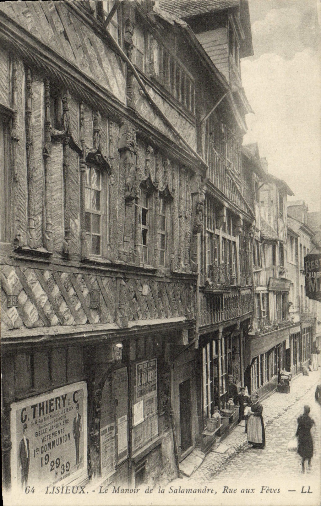 Lisieux - El Castillo de la Salamandra, Rue aux Fèves — LL