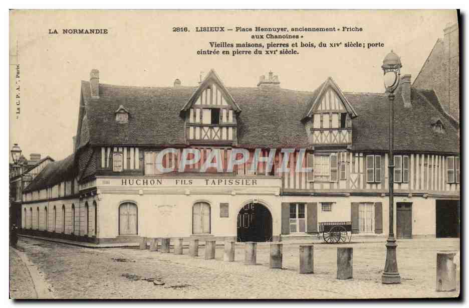 Lisieux — Place Hennuyer, anciennement Friche aux Chanoines — Huchon Fils Tapisserie