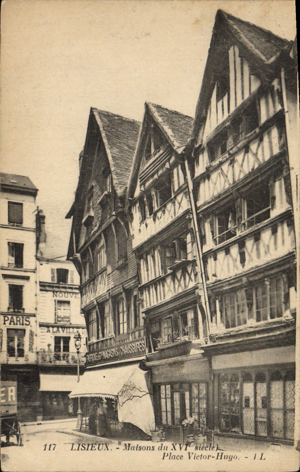 Lisieux - Maisons du XVIe siècle - Place Victor-Hugo