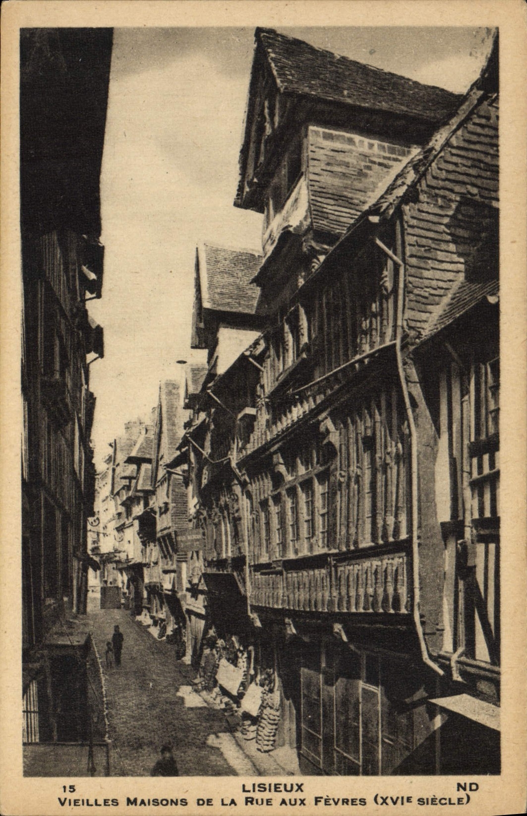 Lisieux — Vieilles maisons de la rue aux Fèvres (XVIe siècle) — ND