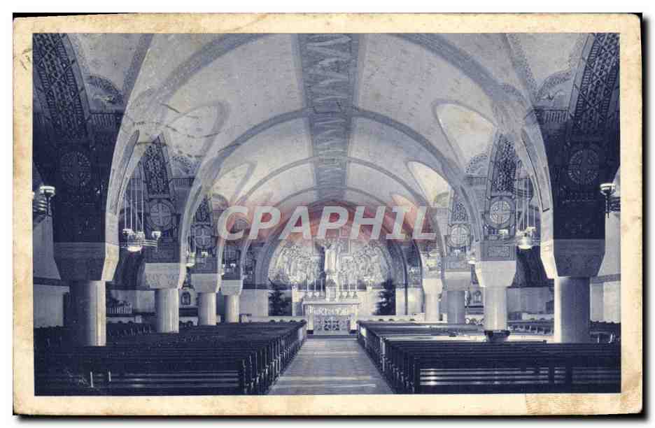 CPA La basilique De Lisieux La crypte vue generale