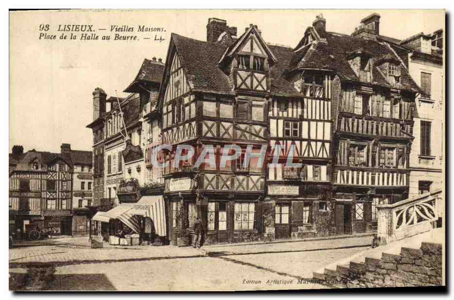 Lisieux — Vieilles Maisons. Place de la Halle au Beurre — Édition Artistique Marville Vilhena