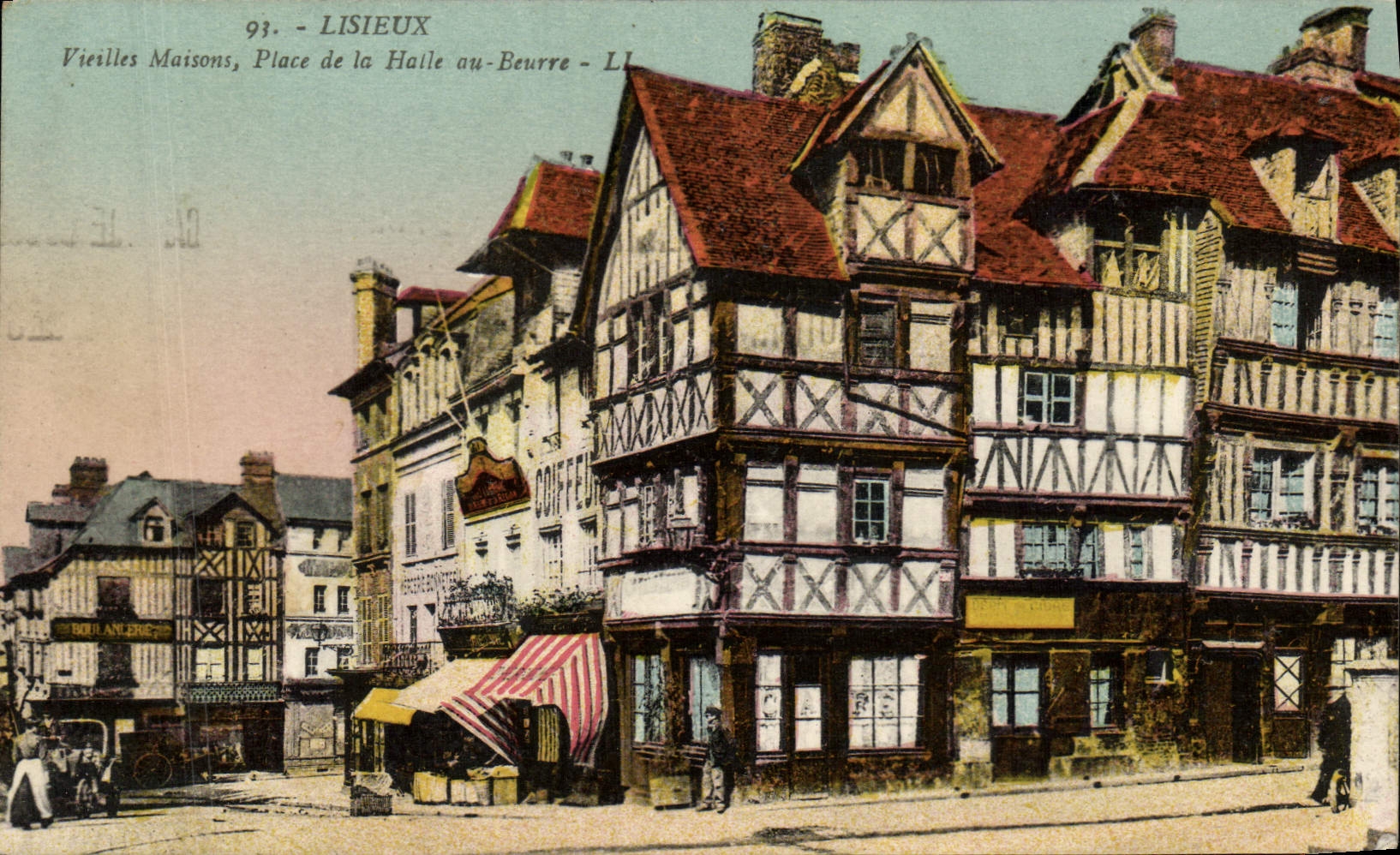 Lisieux — Vieilles Maisons, Place de la Halle au-Beurre — Boulangerie