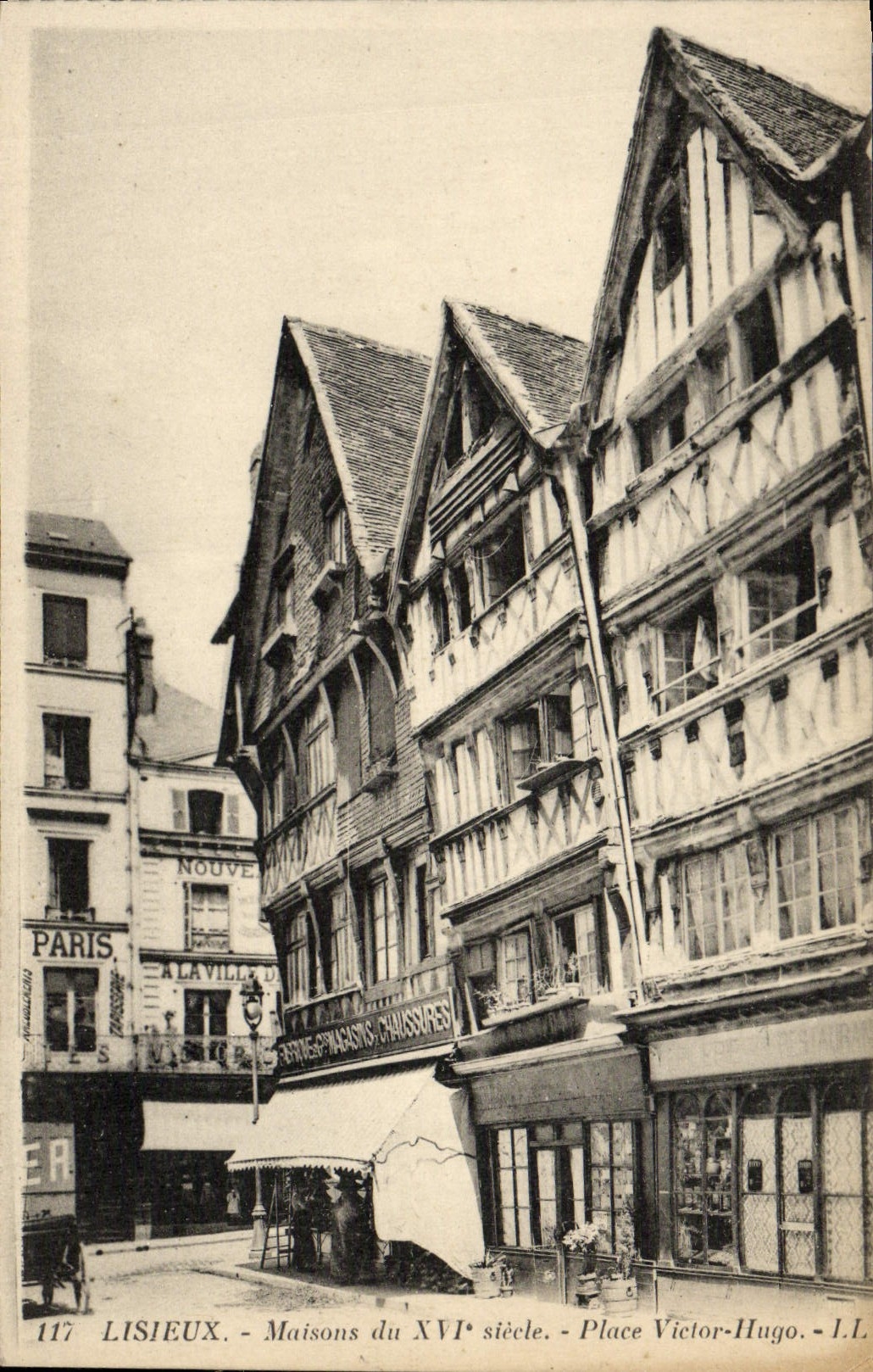 Lisieux - Maisons du XVIe siècle - Place Victor-Hugo