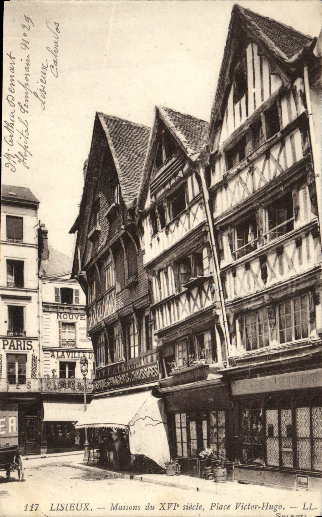 Lisieux — Maisons du XVIe siècle, Place Victor-Hugo — LL. Selecta