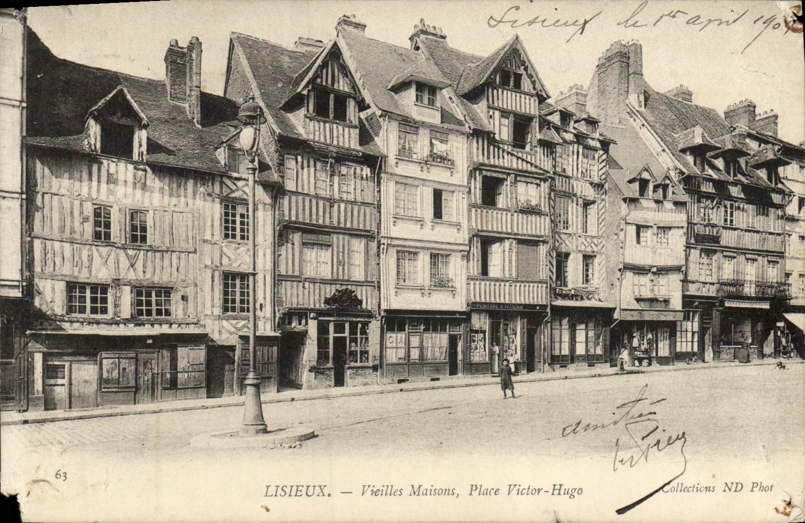 Lisieux — Vieilles Maisons, Place Victor-Hugo — Collections ND Phot