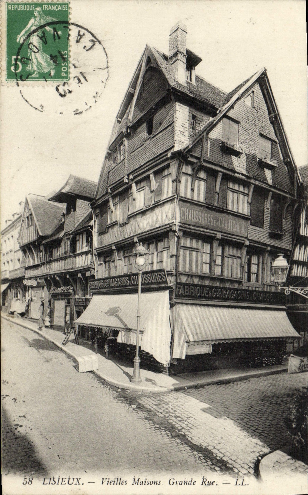 Lisieux — Vieilles Maisons, Grande Rue — LL.