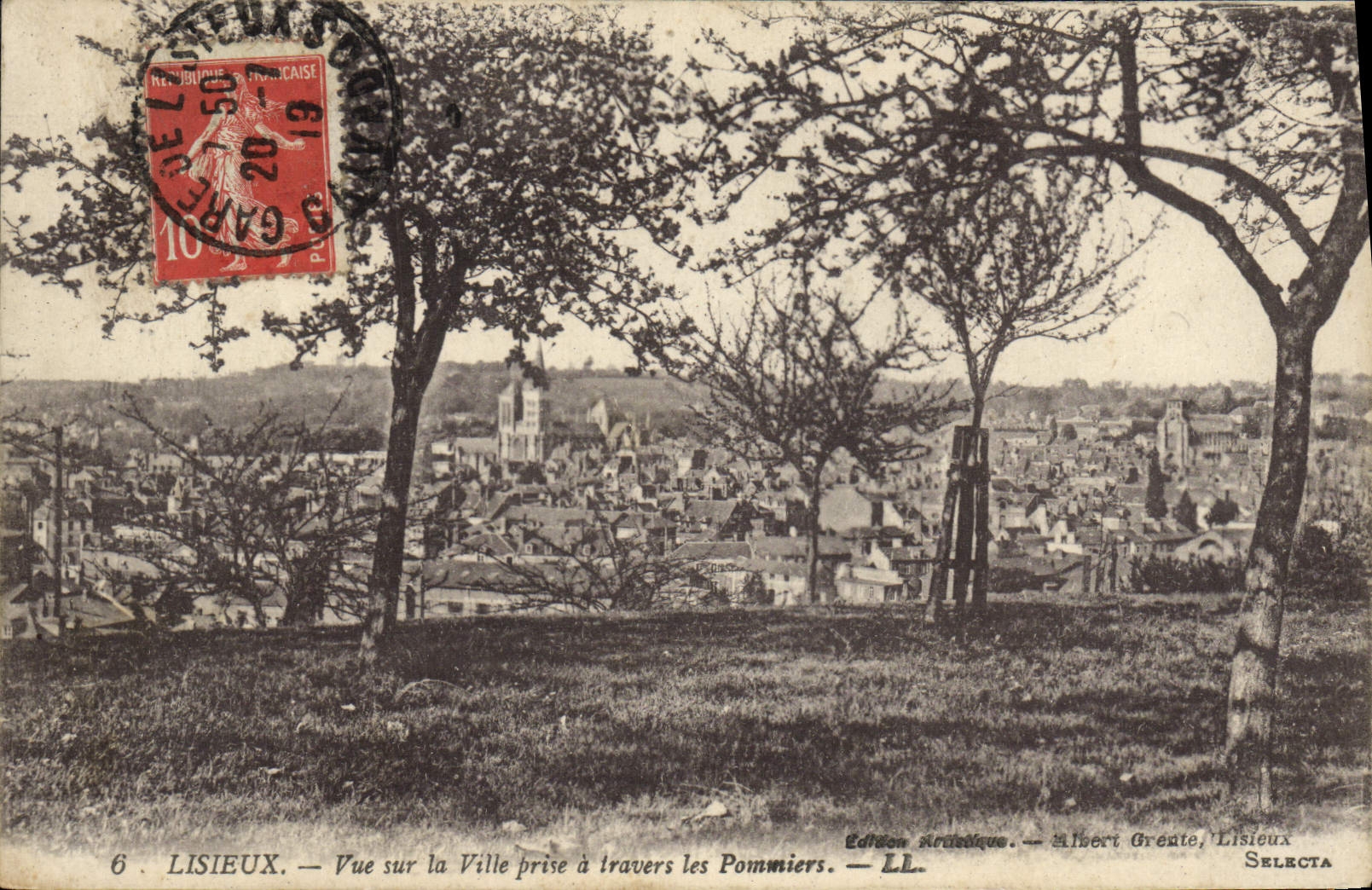 Lisieux — Blick auf die Stadt durch die Pommiers — Akademische Ausgabe, Albert Grente, Lisieux, Selecta