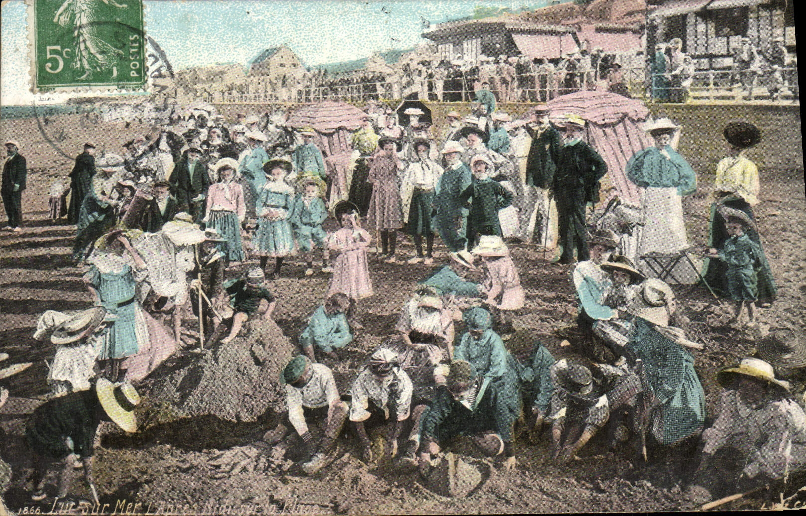 CPA Luc Sur mer L'apres midi sur la plage Enfants