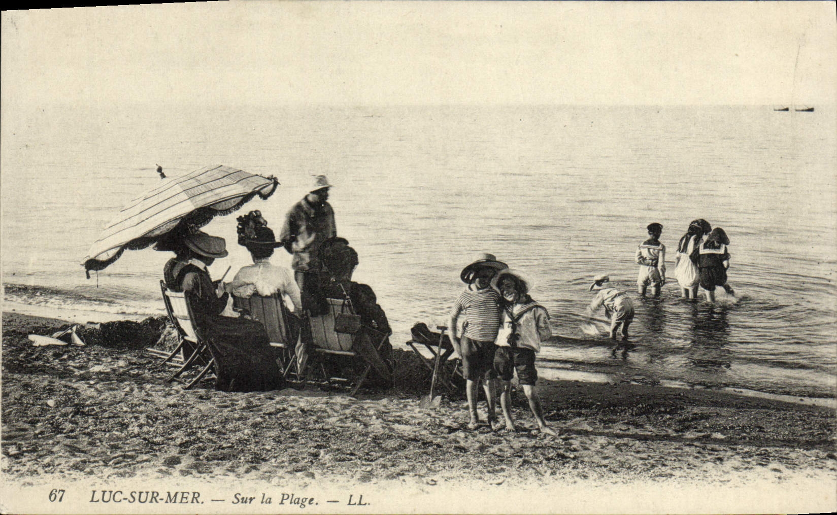 CPA Luc Sur mer sur la plage