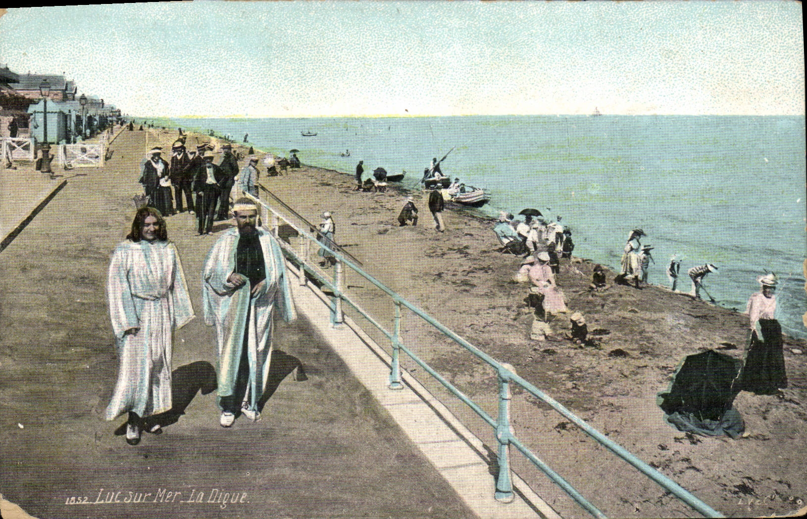 Luc-sur-Mer — La Digue — AUDA & Cie, Paris