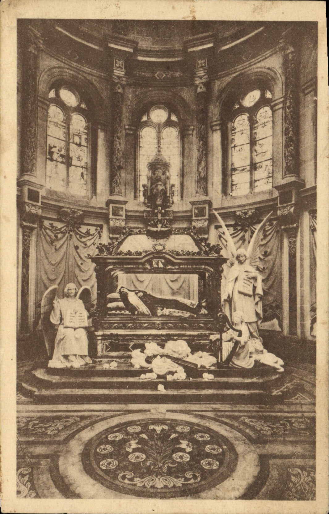 Chapelle et Châsse de Sainte-Thérèse de l'Enfant-Jésus — éditeur CPAPHIL, n°10