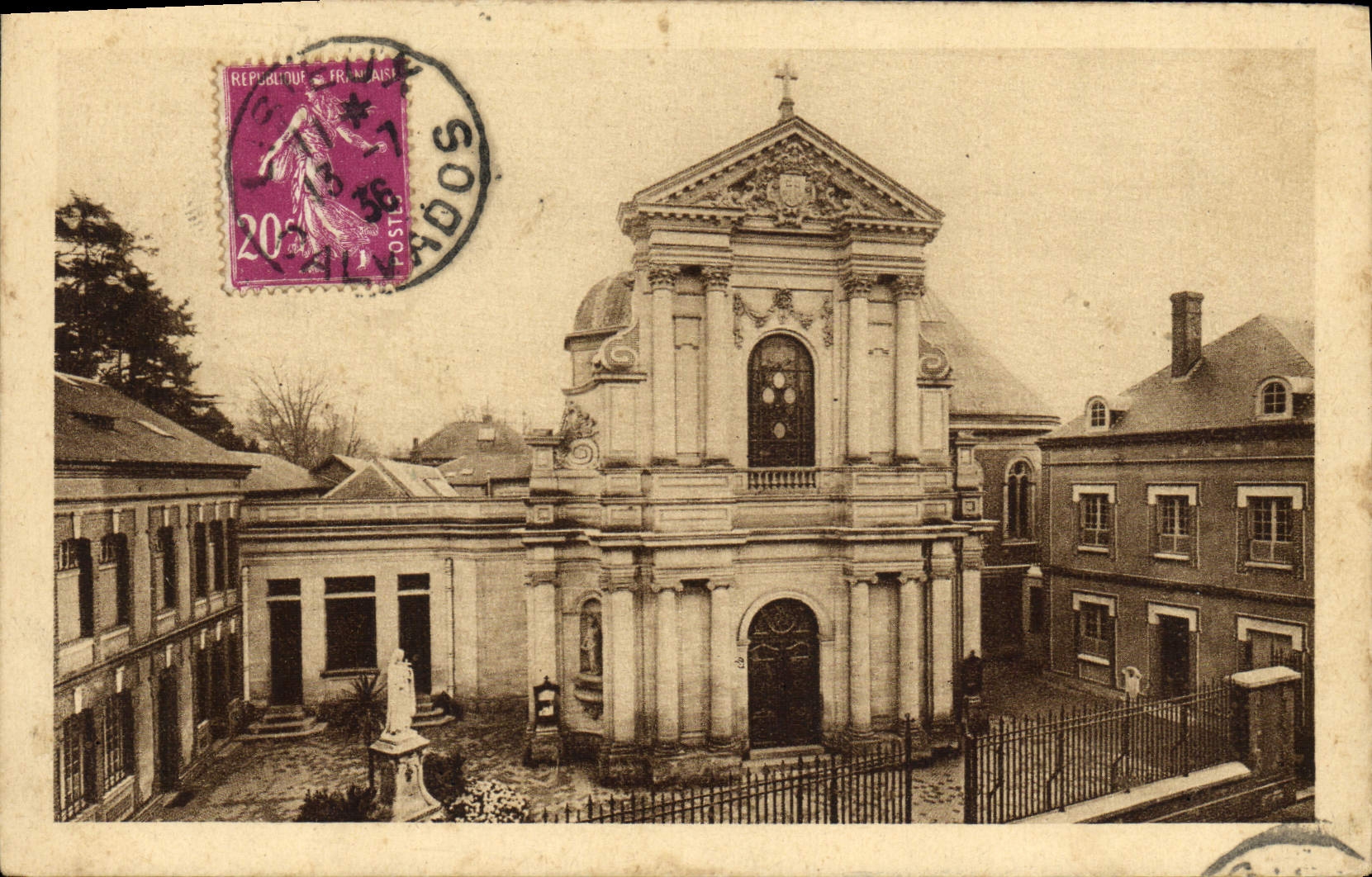 Chapelle des Carmélites de Lisieux — La Fayade — éditeur CPAPHIL, n° 39 B