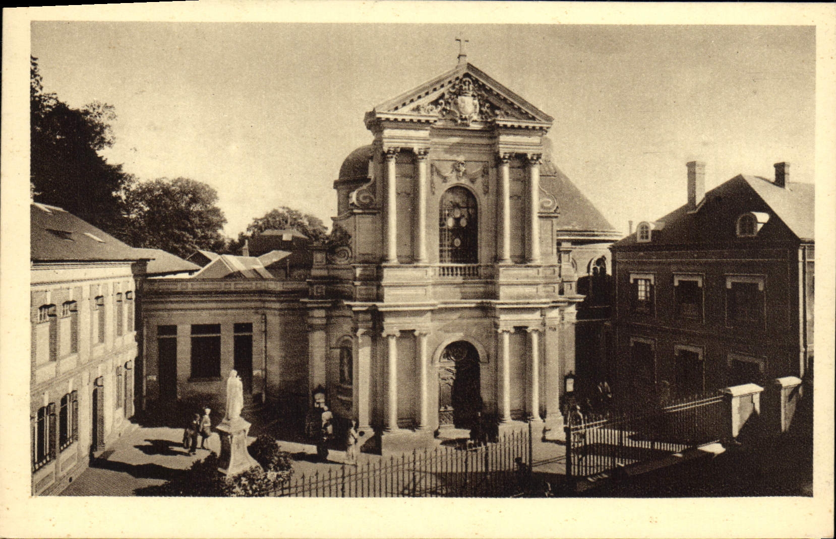 Chapelle des Carmélites de Lisieux — Façade — CPAPHIL n°39 bis