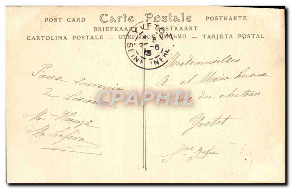 Lisieux (Calvados) — Exhumation de la tombe de Sœur Thérèse de l'Enfant Jésus — ND Phot. — Reverso