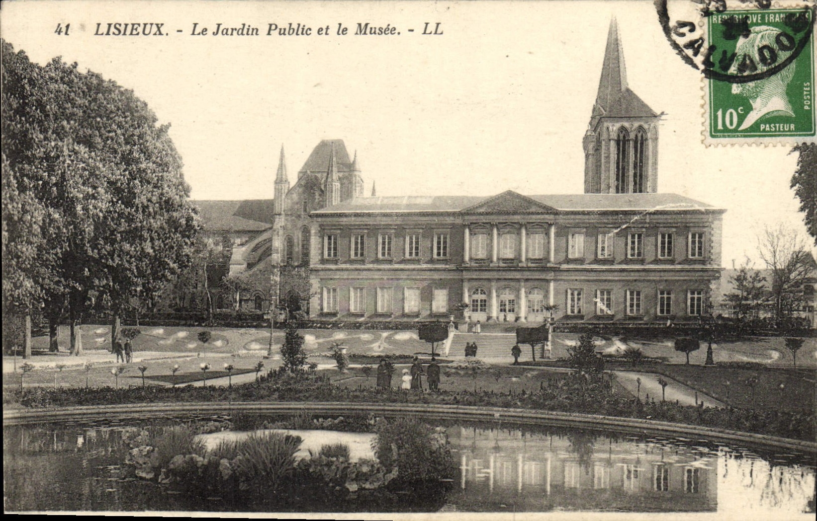 Lisieux - Le Jardin Public et le Musée - LL