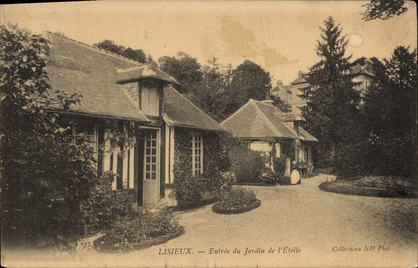 LISIEUX — Entrée du Jardin de l'Étoile — Collections ND Phot