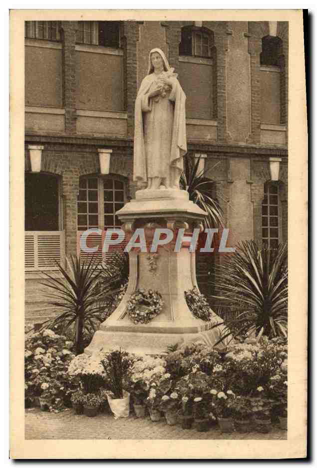 Statue de la Bienheureuse Thérèse de l'Enfant-Jésus — Lisieux — éditeur inconnu