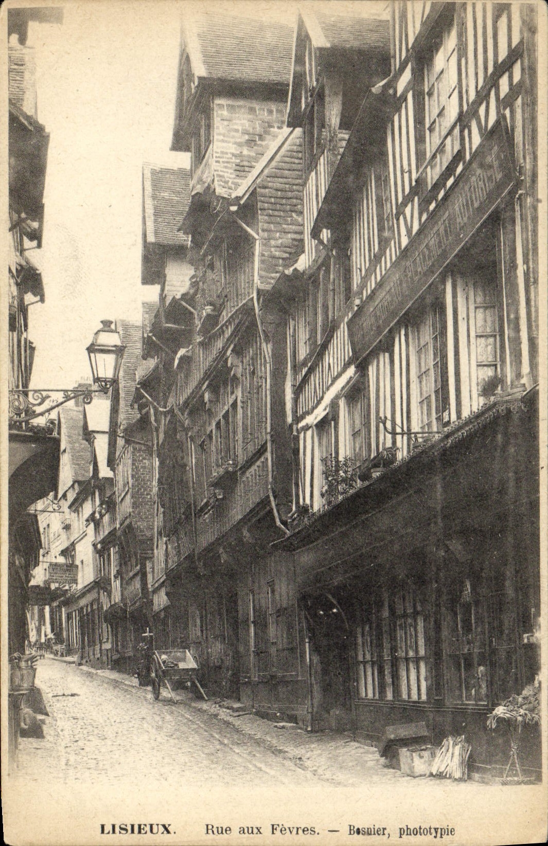 Lisieux - Rue aux Fèvres — Bosnier, phototypie