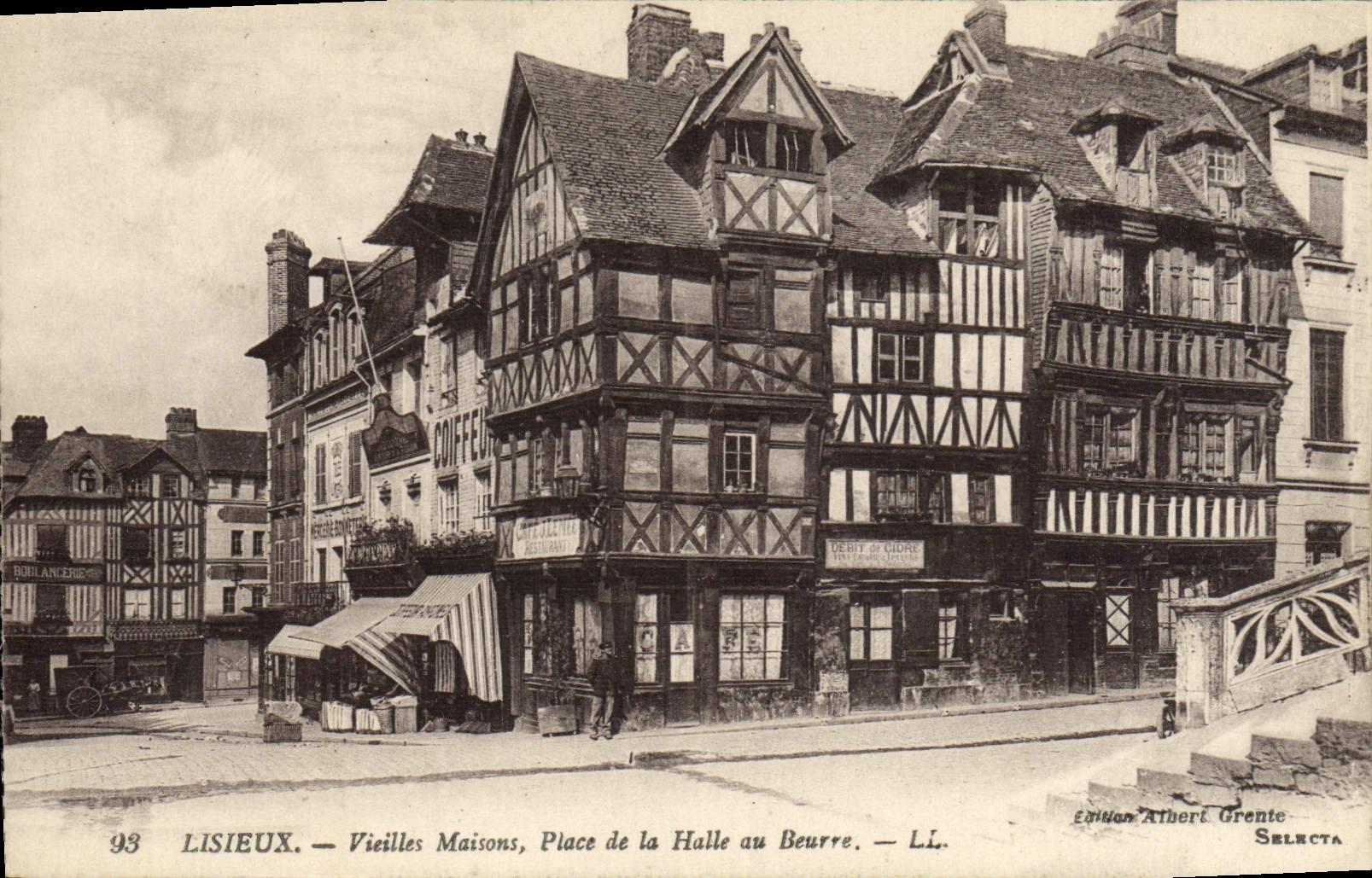 Lisieux — Vieilles Maisons, Place de la Halle au Beurre — Édition Albert Grente, n°93