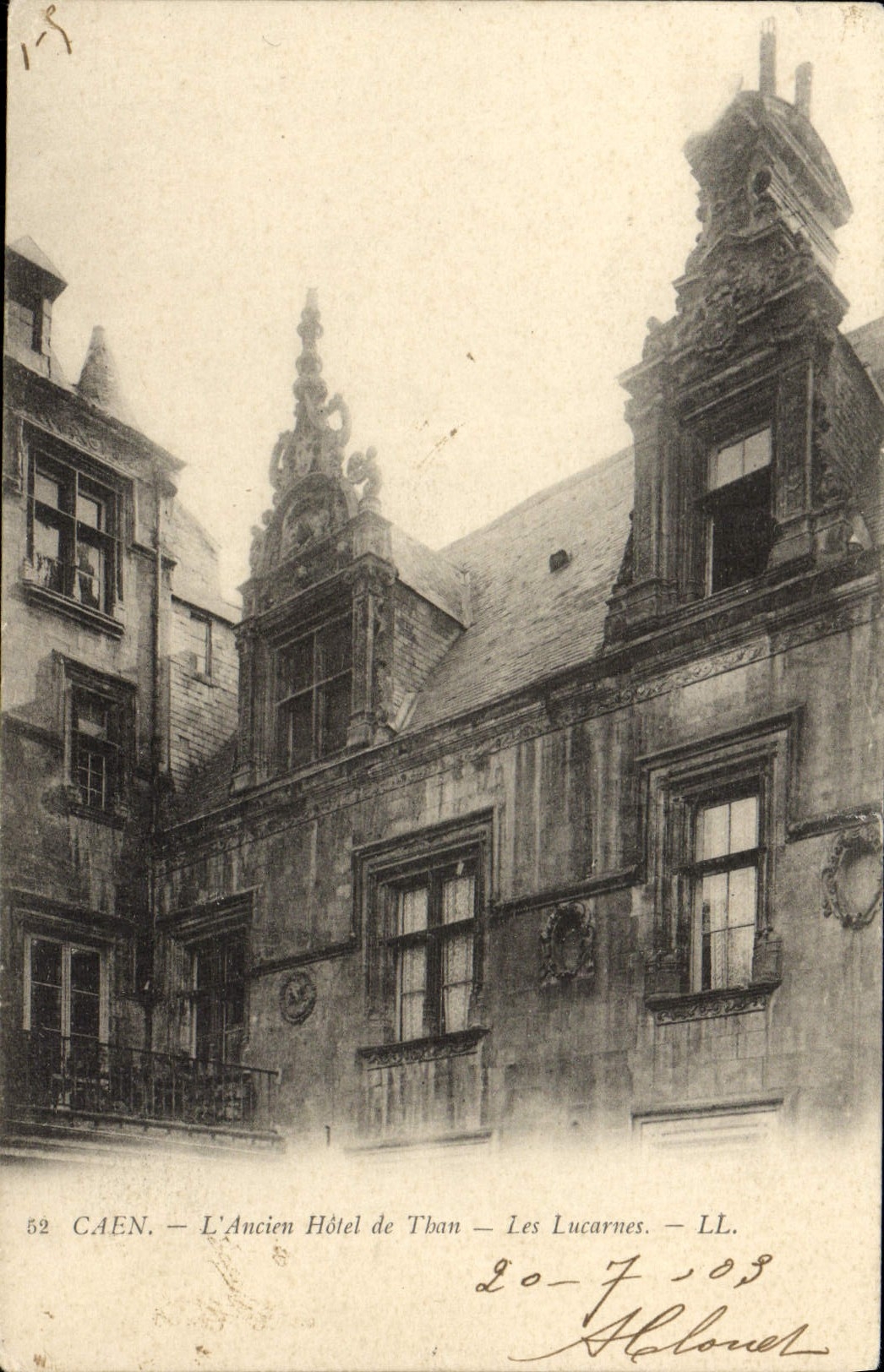 CPA Caen L'Ancien Hotel de Than Les lucarnes