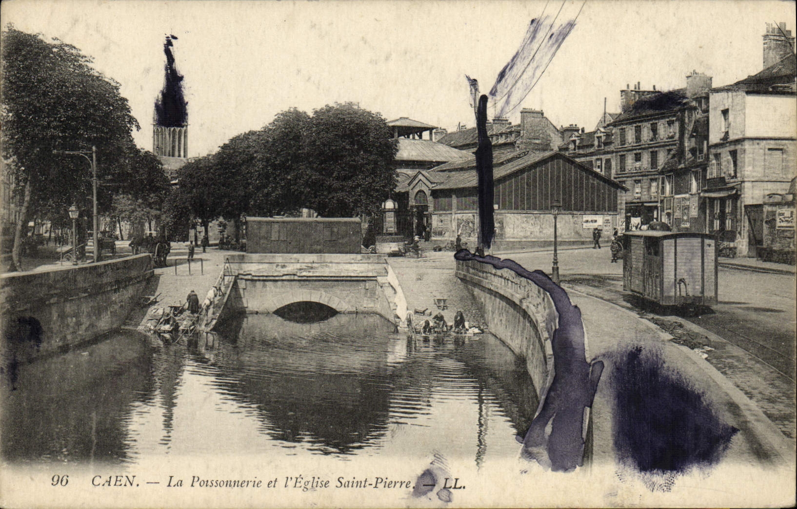 CPA Caen La Poissonnerie et l'Eglise Saint Pierre 
