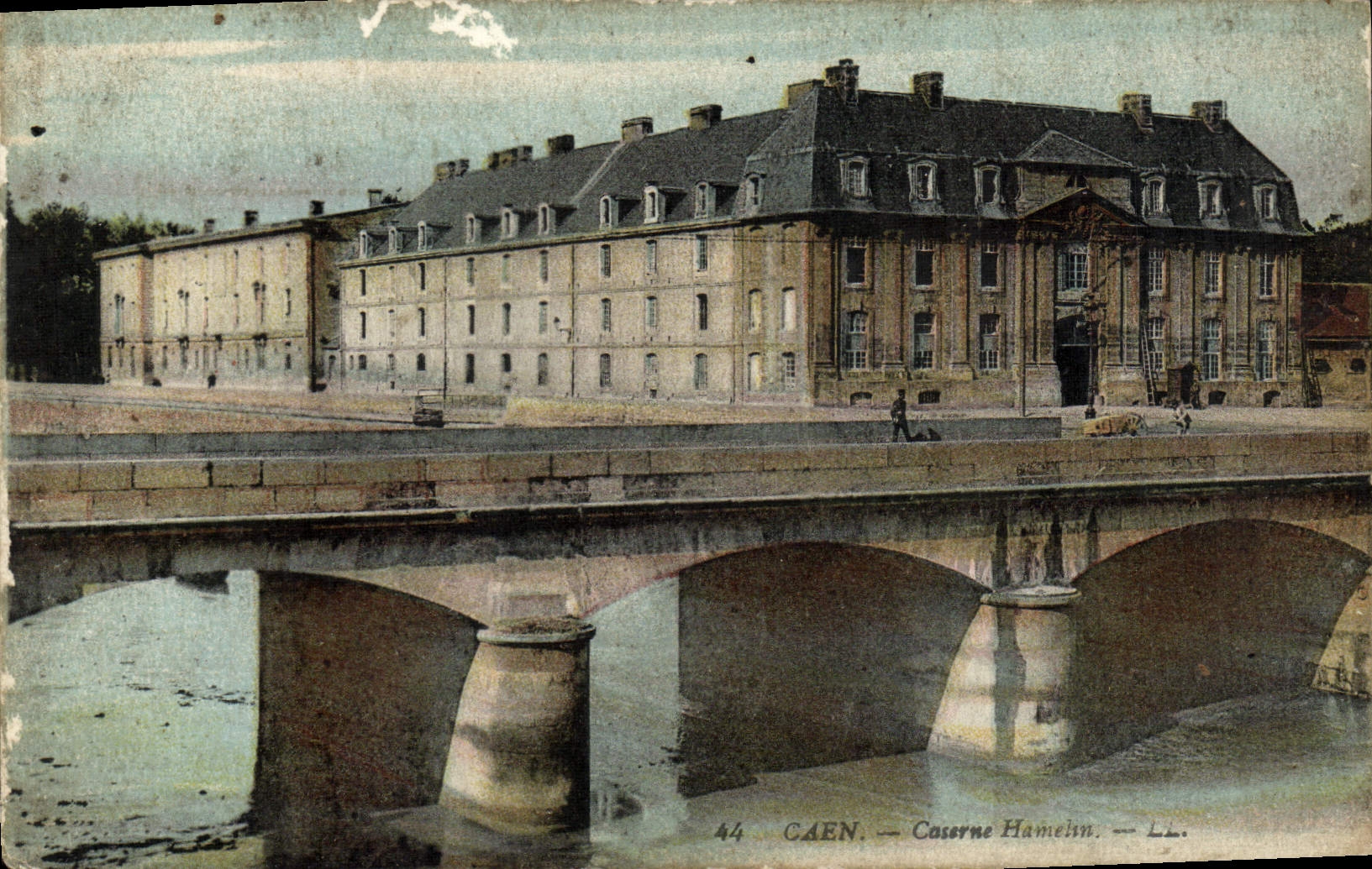 Caen — Casserne Hamein — LL
