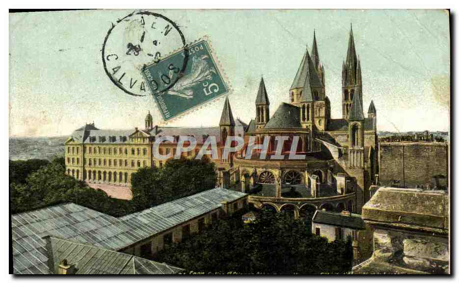 CPA Caen Eglise St Etienne Abbaye aux hommes Cour de l'abside et le lycee