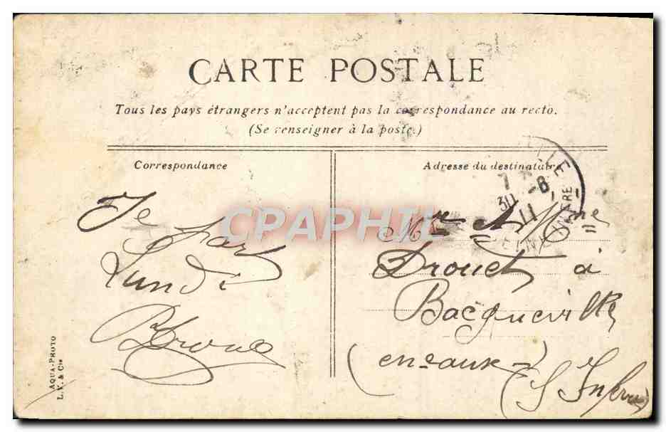 CPA Caen Eglise St Etienne Abbaye aux hommes Cour de l'abside et le lycee — Reverso