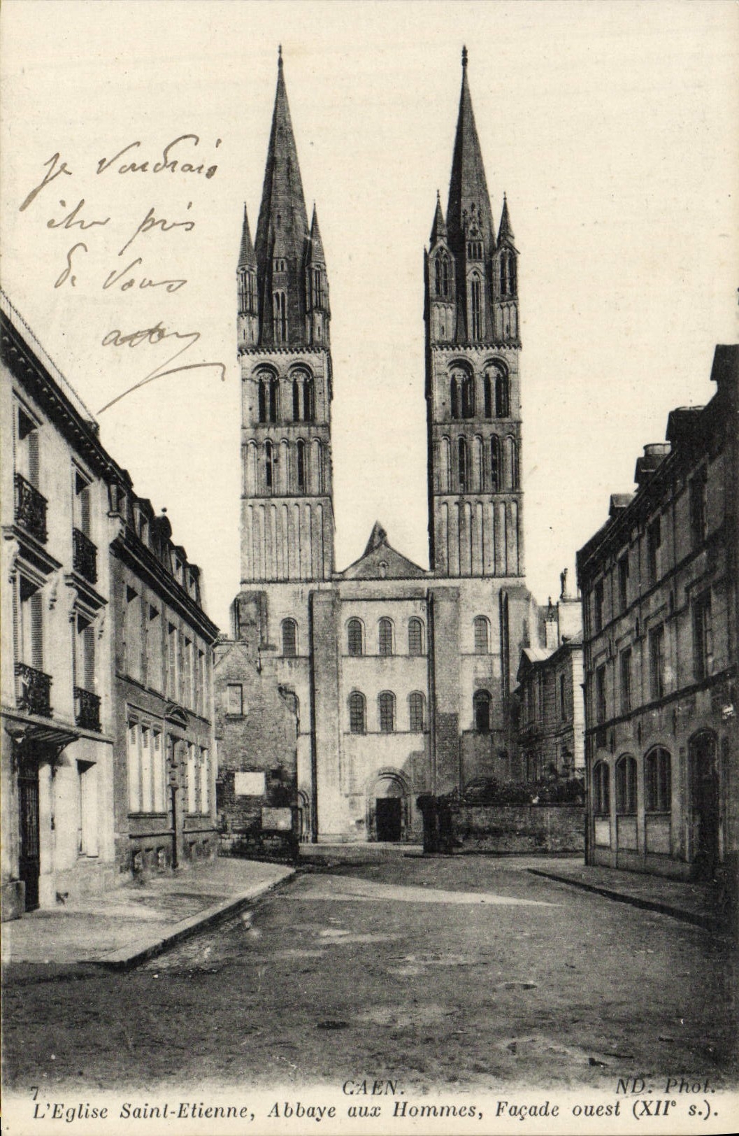 L'Église Saint-Étienne, Abbaye aux Hommes, Façade ouest (XIIe s.) — GAEN. — ND. Phot.