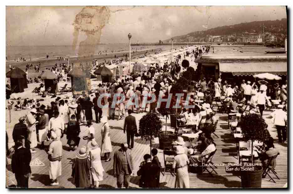 CPA Deauville Plage fleurie bar du soleil