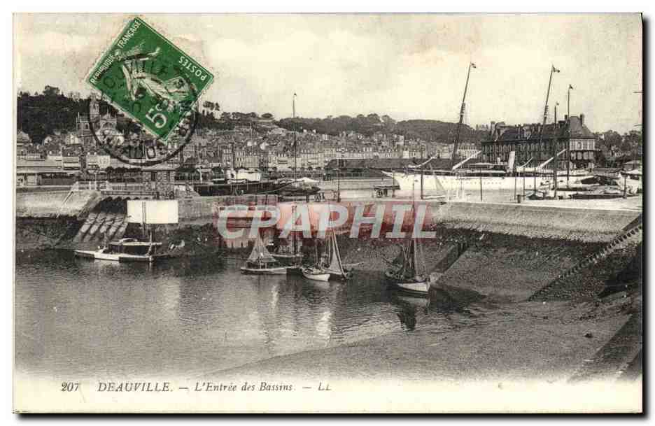 Deauville — L'Entrée des Bassins — LL n°207