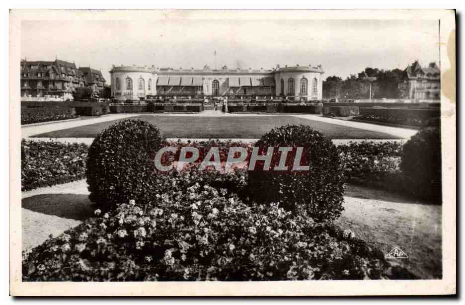 Le Casino de Deauville — Vue du jardin et du bâtiment — Éditeur C.A.P. n° 377
