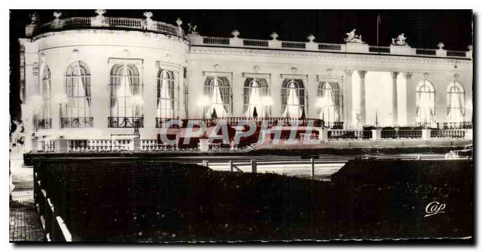 Deauville - Plage Fleurie - Le Casino illuminé — C.A.P. Paris (159)