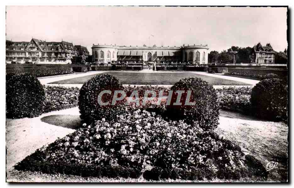 Deauville — Le Casino (G. Wybo, arch.) et les Jardins — C° des Arts Flaurie, Paris