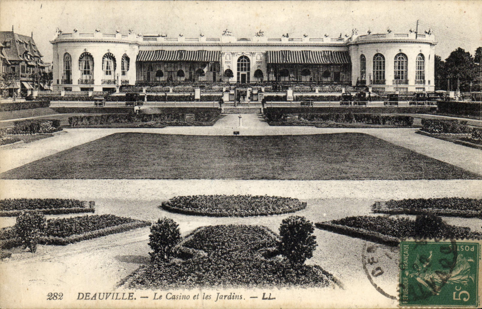 Deauville — Le Casino et les Jardins — LL, n° 282