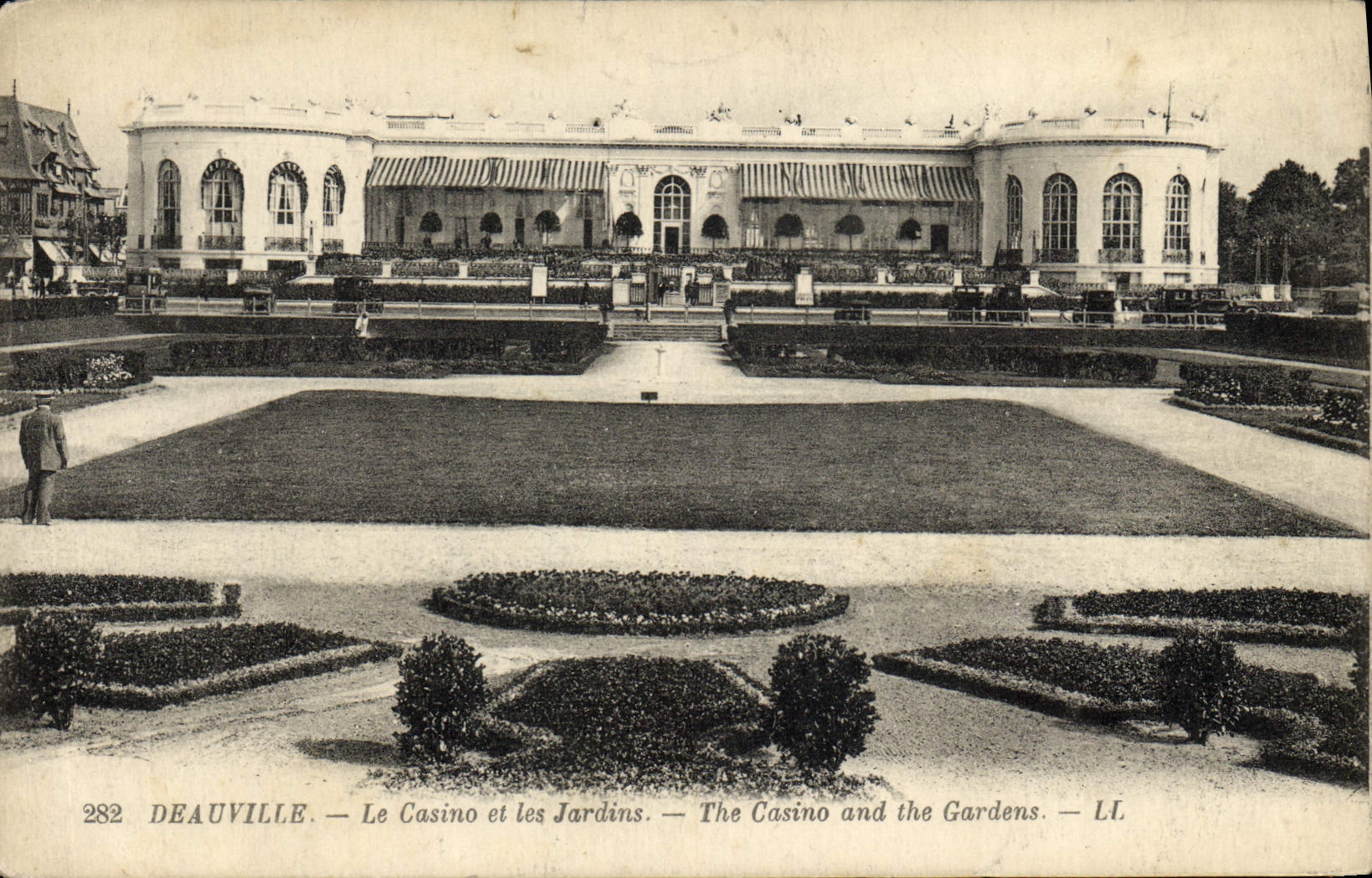 Deauville — Le Casino et les Jardins — LI. — Éditeur Levy Fils et Cie, Paris