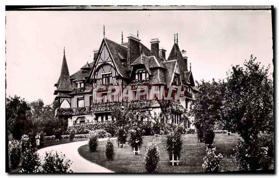Deauville - La Plage Fleurie — Ferme du Coteau — Cie des Arts Photographiques, Paris