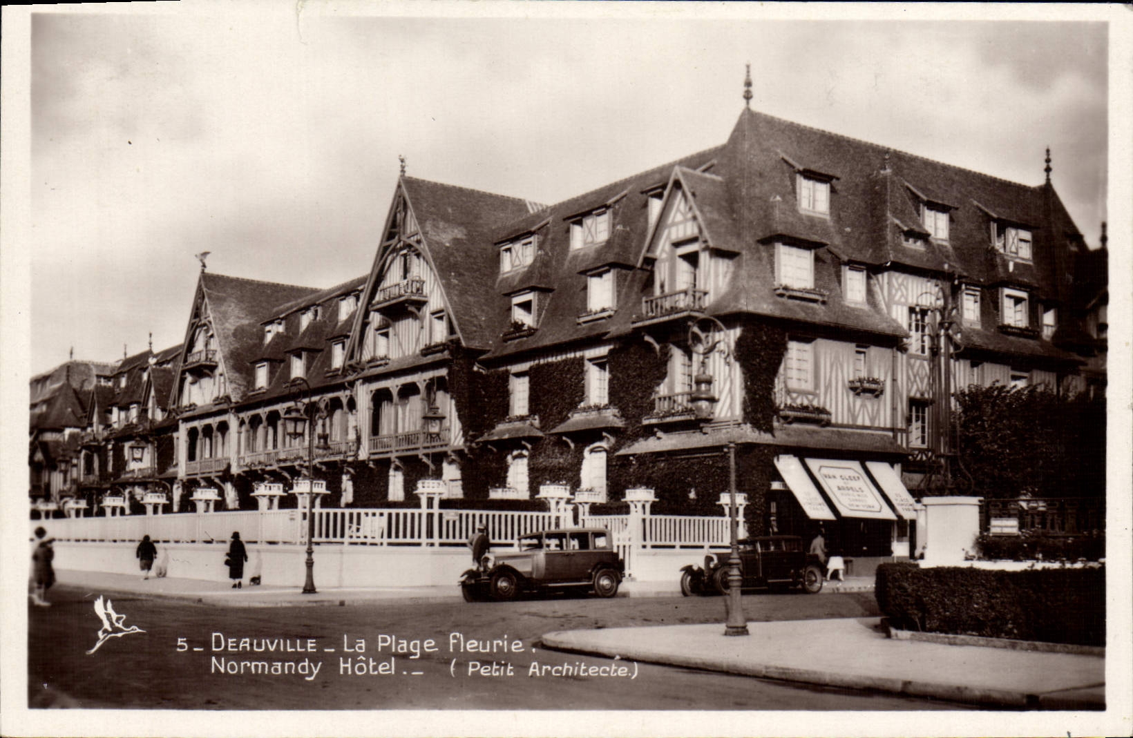 Deauville - La Plage Fleurie - Normandy Hôtel — Petit Architecte