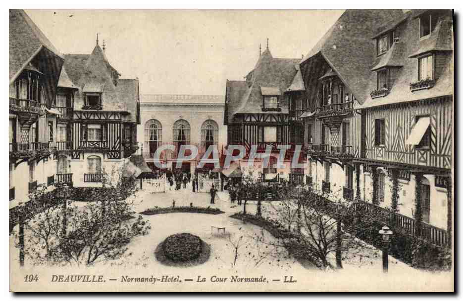 Deauville — Normandy-Hotel — La Cour Normande — LL. — N° 194