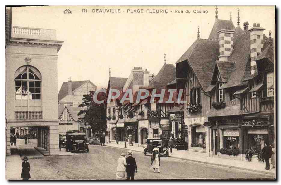CPA Deauville plage fleurie rue du casino