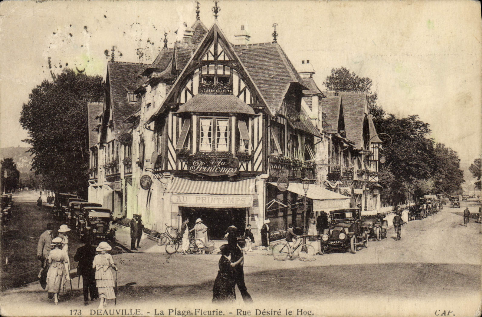 CPA Deauville la plage fleurie rue desire le hoc Le Printemps