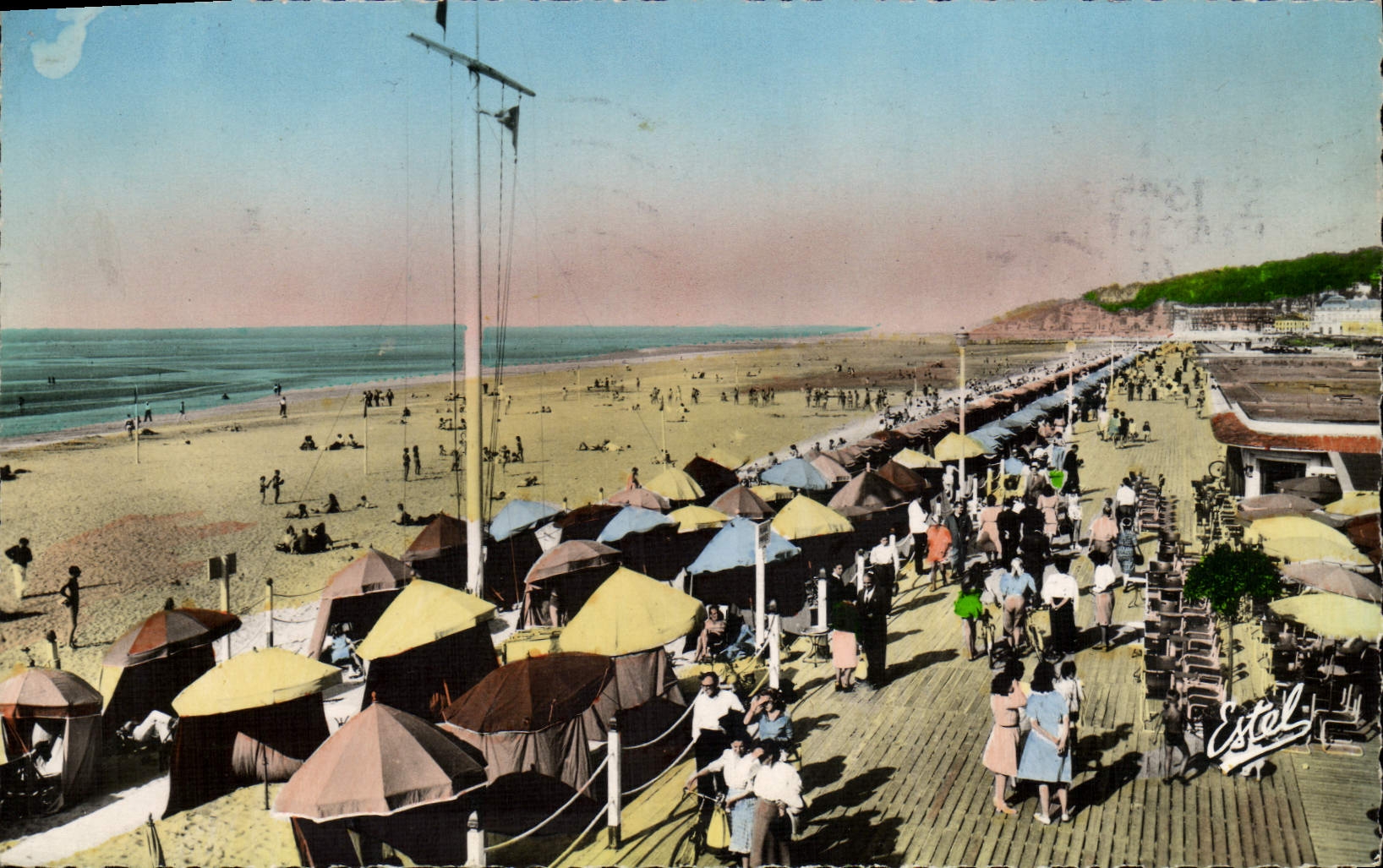 Les Planches et la Plage devant le Bar — Estel — Éditions de l'Estel, XV