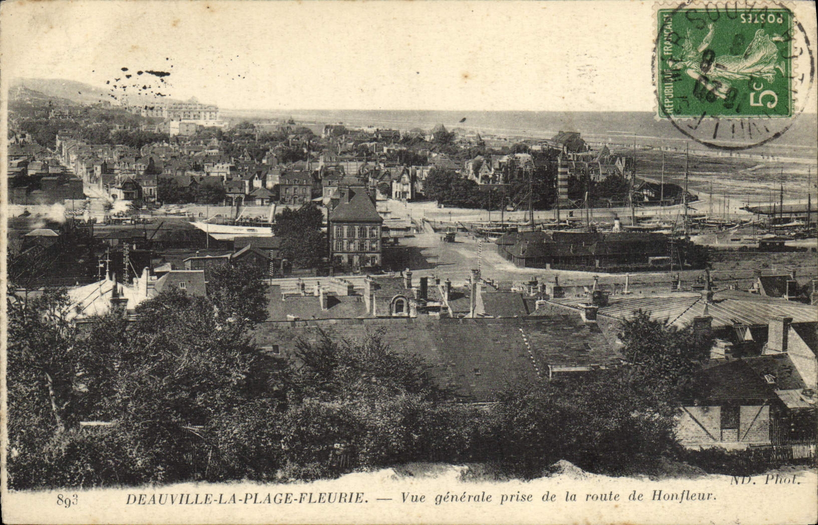Deauville-la-Plage-Fleurie — Vue générale prise de la route de Honfleur — ND. Phot.