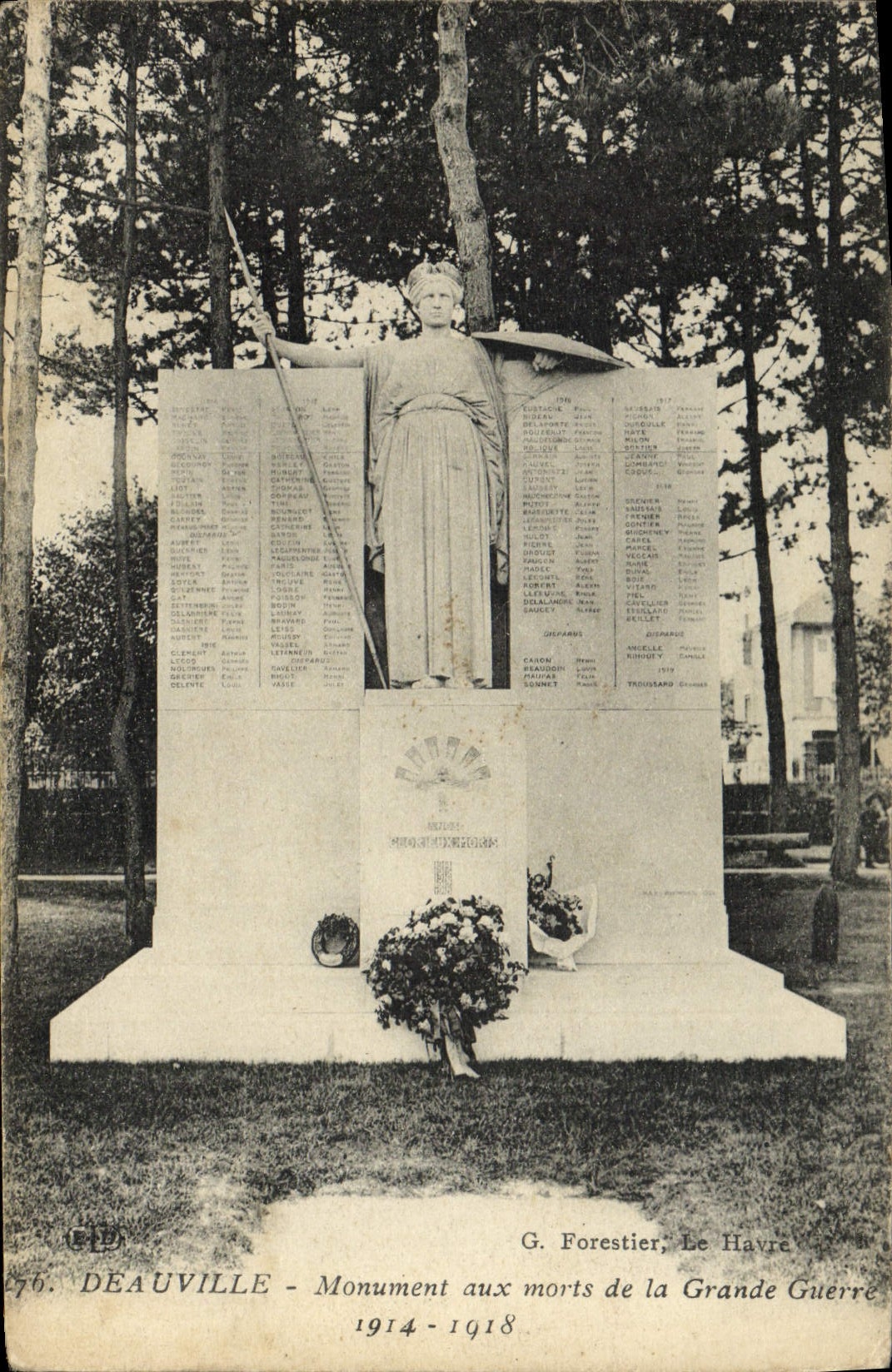 Deauville - Monument aux morts de la Grande Guerre 1914-1918 — G. Forestier, Le Havre