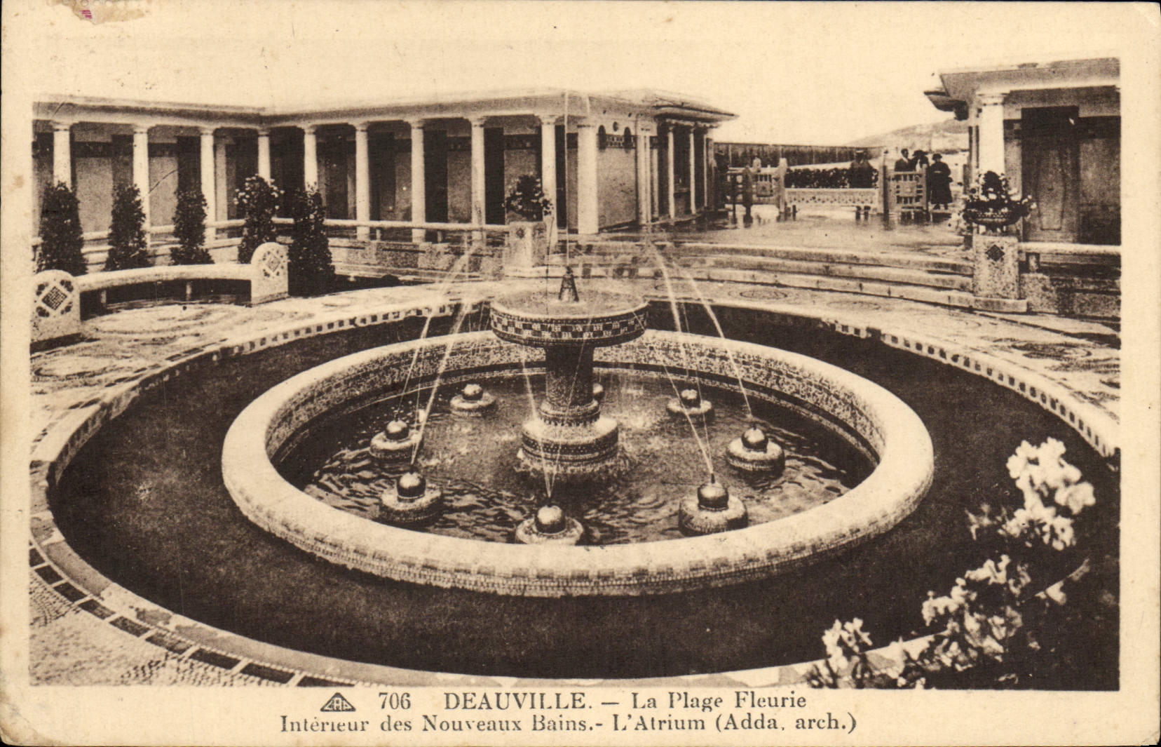 Deauville — Intérieur des Nouveaux Bains — L'Atrium (Adda, arch.)