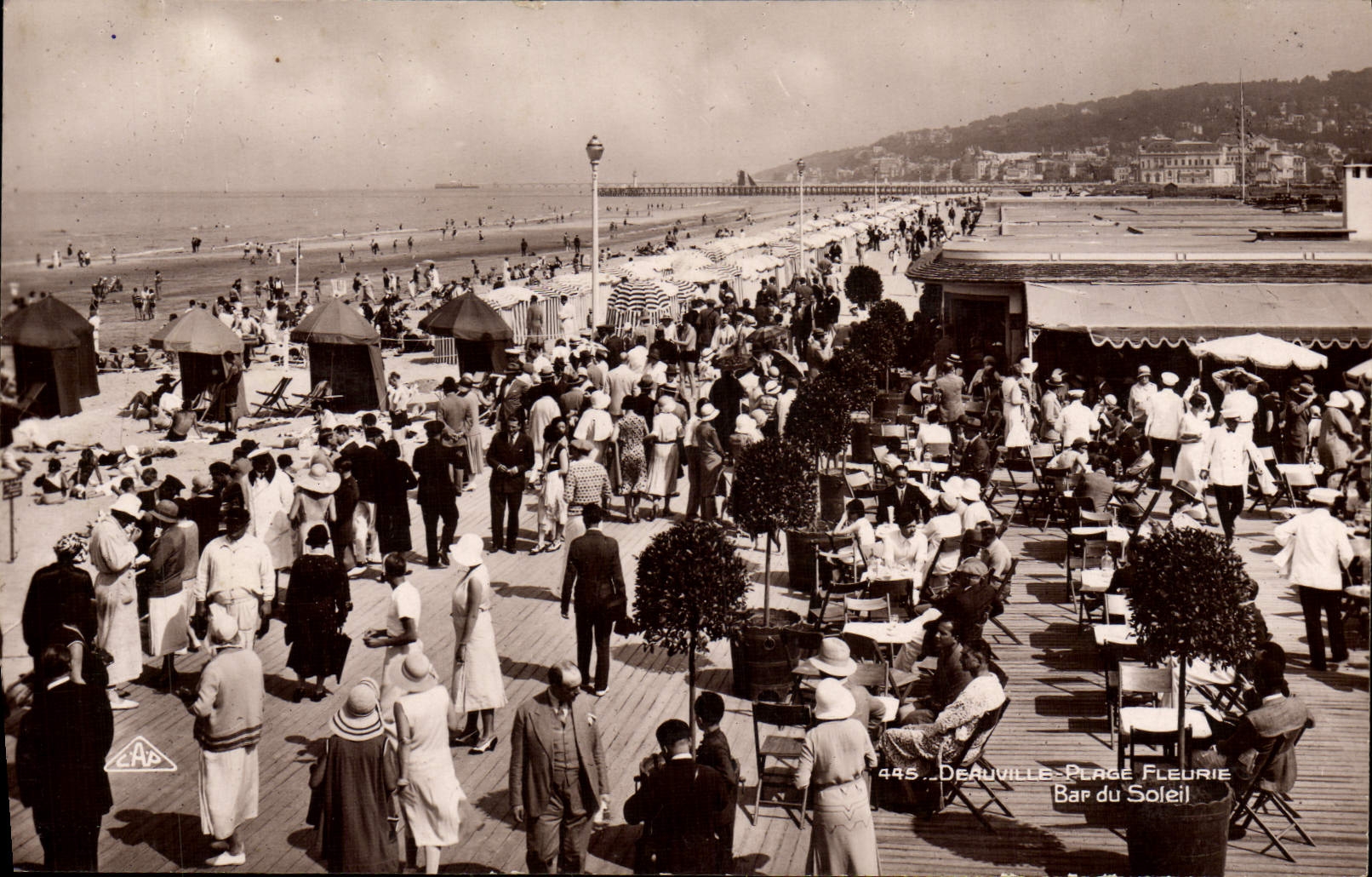 Deauville - Plage Fleurie — Bar du Soleil — A.P. Strasbourg