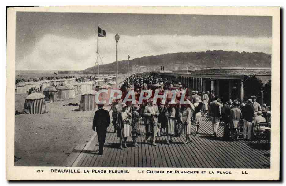 Deauville. La Plage Fleurie. Le Chemin de Planches et la Plage — LL, n° 217