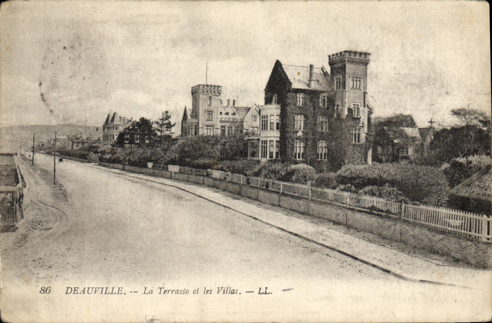 Deauville — La Terrasse et les Villas — LL. — n°86