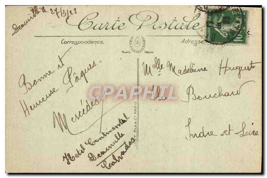 CPA Deauville La rue gontaut biron — Verso